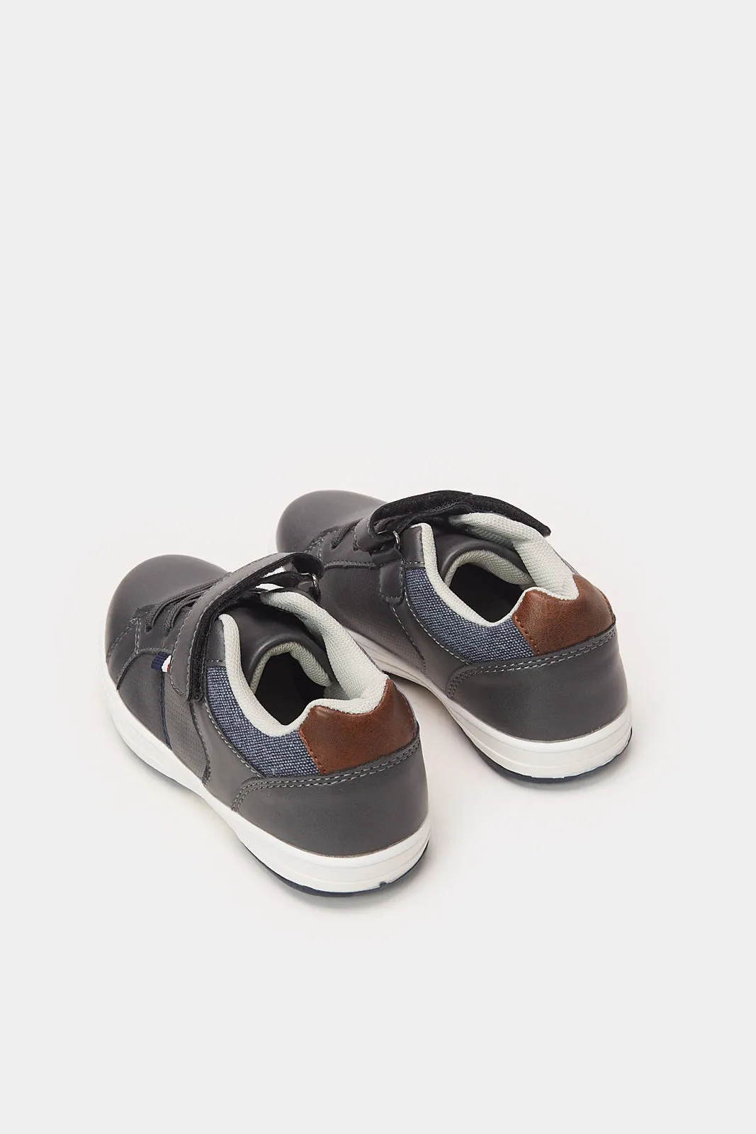 Boys Charcoal Material Block Sneakers