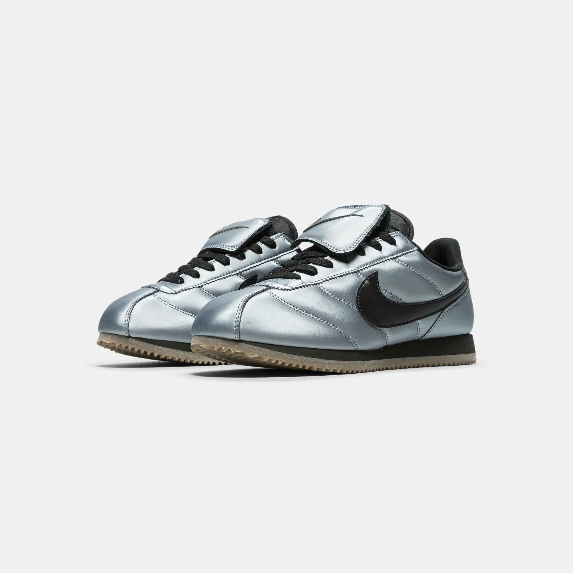 Cortez SE - Metallic Cool Grey/Black-Gum