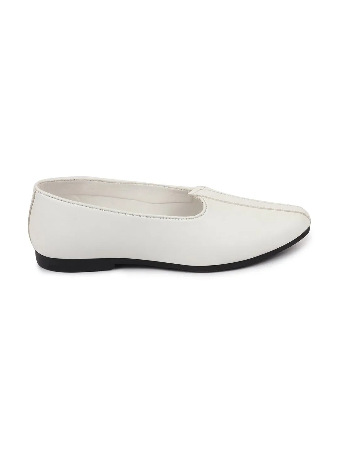 Men Ethnic White Slip On Juttis and Mojaris